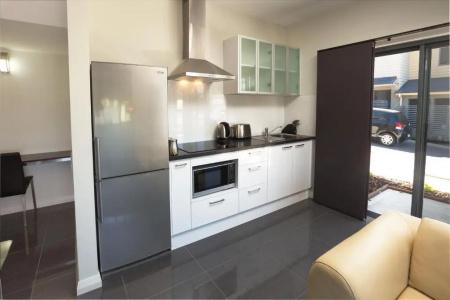 Cardiff Executive - 27
