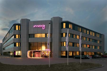 Moxy Amsterdam Schiphol Airport - 22