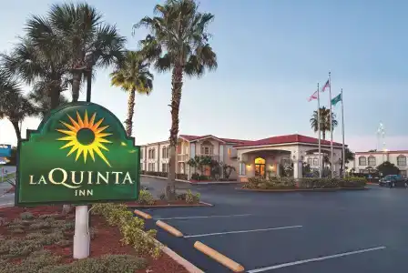 La Quinta Inn by Wyndham Orlando International Drive North - 8