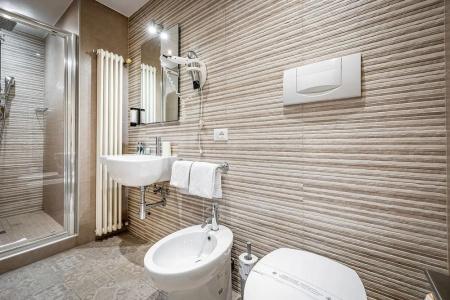 Martelli 6 Suite & - 36