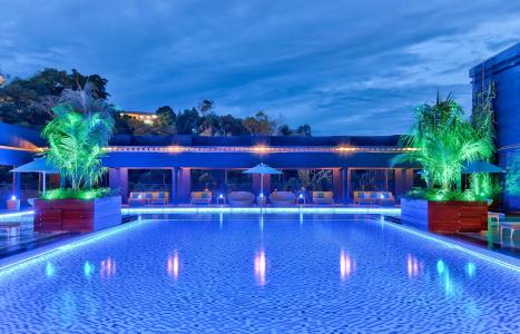 Hilton - 18