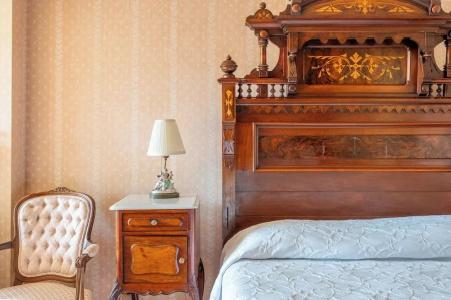 Martine Inn - 35