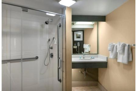 Breakers Resort - 8