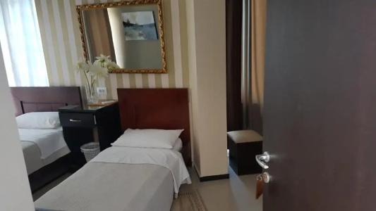 Royal Saranda - 30
