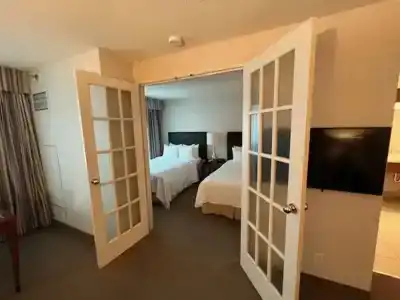 Cambridge Suites - 42