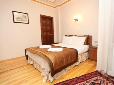 Gul Sultan - 4