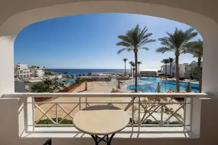 Continental Plaza Aqua Beach - 73