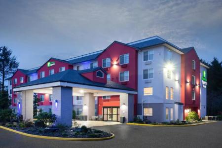 Holiday Inn Express & Suites, an IHG - 19