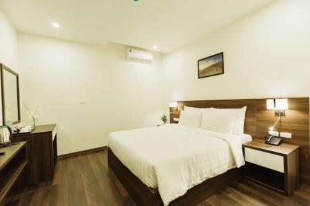 Paragon House and Residence - 32
