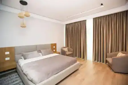 Vlora International - 88