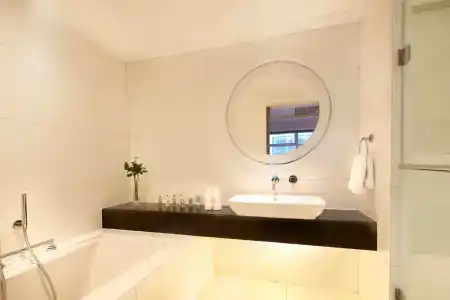 DoubleTree by Hilton Beijing - 38