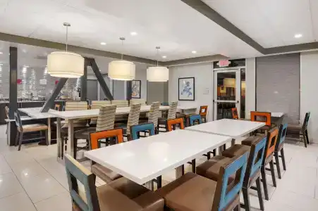 Best Western Plus Commerce - 32