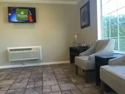 Anaheim Executive Inn & Suites - 4