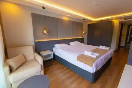 Santana Otel - 215
