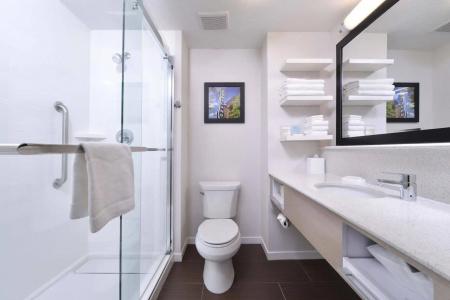 Hampton Inn Portland East - 9