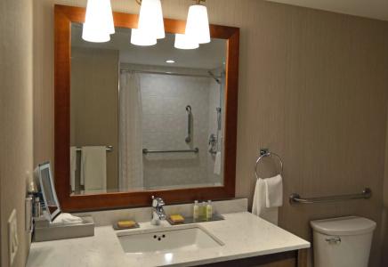 DoubleTree Fallsview & Spa by Hilton - - 8
