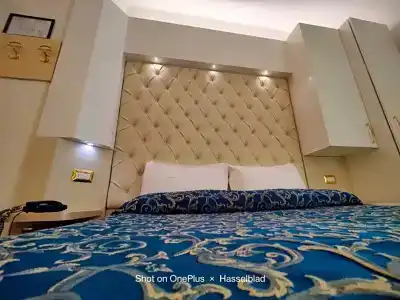 Ambassador - 54