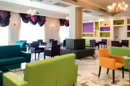 Club - 18