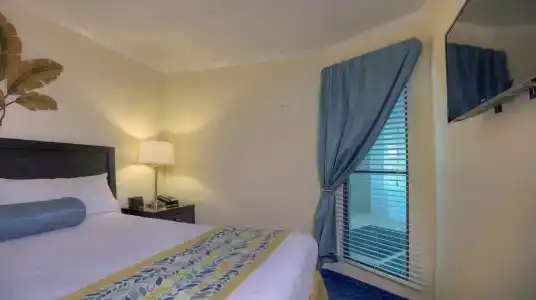 Sailport Waterfront Suites - 50