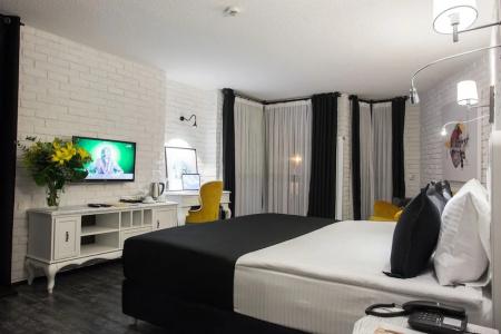 Check Inn Suite & Spa - 32