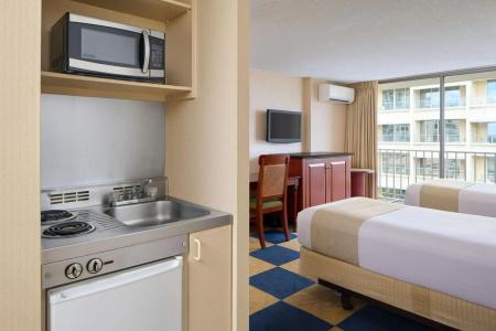 Ewa Waikiki - 18