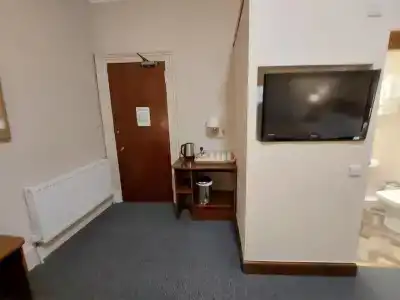 Edinburgh House - 35