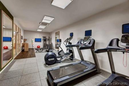 Hilton Garden Inn Davos - 14