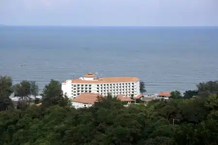 BP Samila Beach and Resort - 10