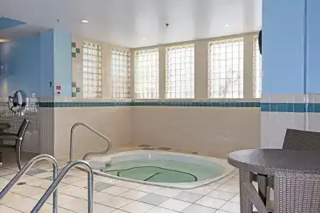 Rodeway Inn & Suites - 27