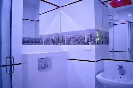 3 City - 7