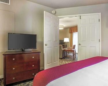 Quality Suites Atlanta Buckhead Village North - 35