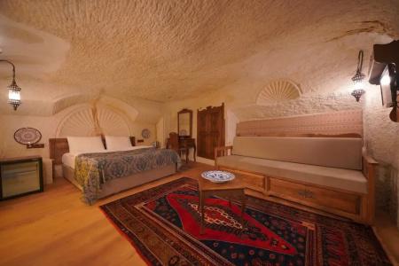 Fairyland Cave - 182