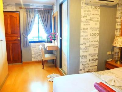 Baan Term Fun Saen Suk - 29