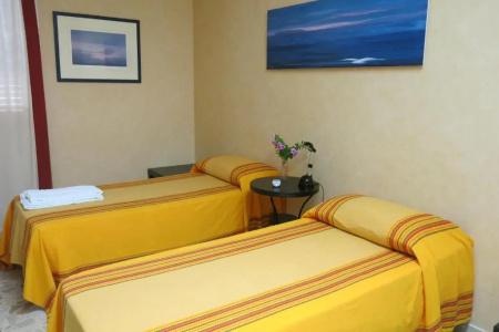 Mare Nostrum Petit Hôtel - 76