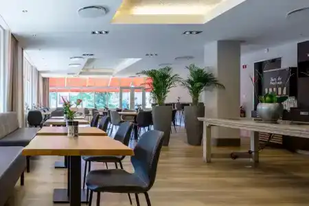 ibis Utrecht - 24