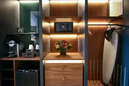 The Alex - 28