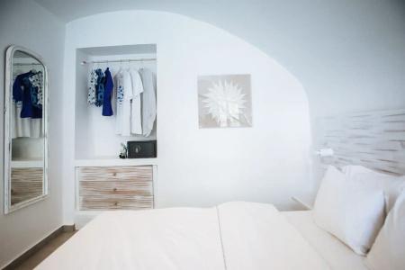 The Museum Project Oia - 300
