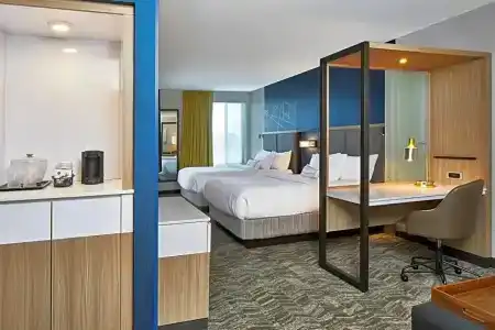 SpringHill Suites Charlotte at Carowinds - 10