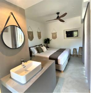 Hôtel Hélios - 106
