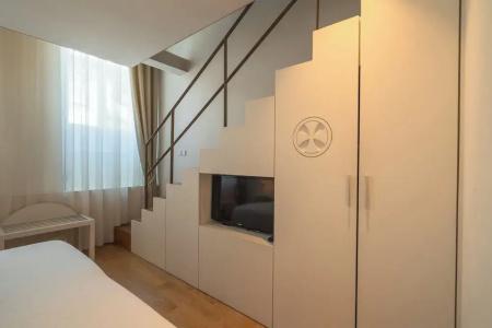 Burgus Tribute & Design - 80