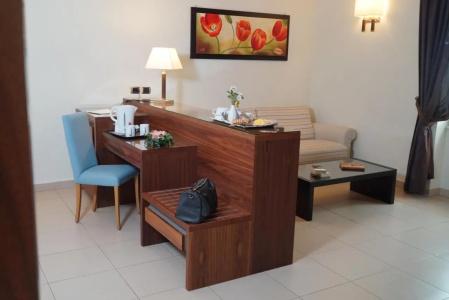 Suites & Residence - 34