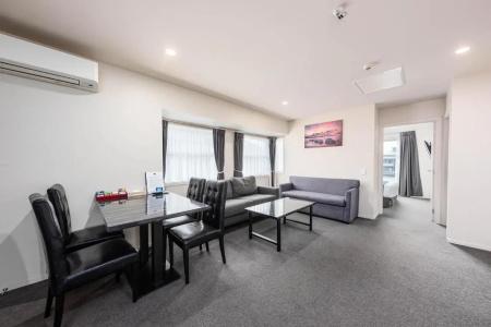 315 Riccarton - 36