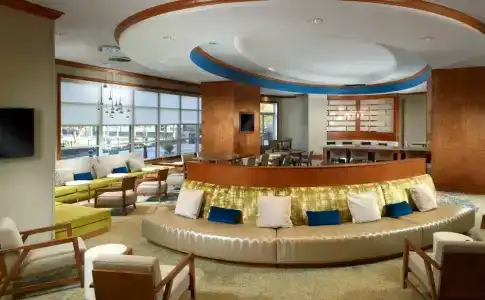 SpringHill Suites by Marriott Atlanta Buckhead - 10