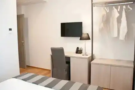 Giuturna Boutique - 35
