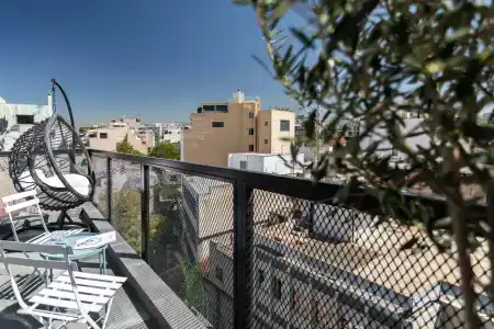 Melo Athens - 139