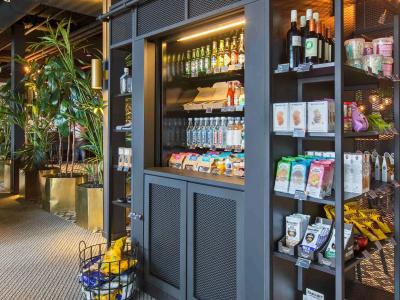 ibis Styles Amsterdam Airport - 12