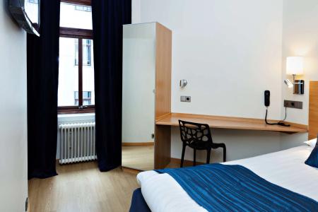 Center- Sure by Best Western Center - 2