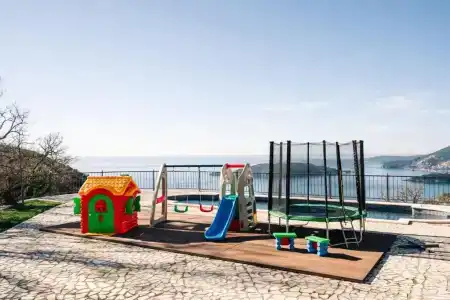 Oak Leaf Residences - 16