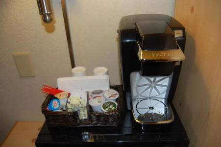 Days Inn and Suites by Wyndham Downtown-University - 29