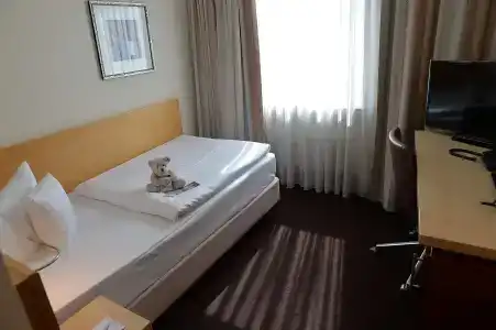 Best Western Hohenzollern - 4